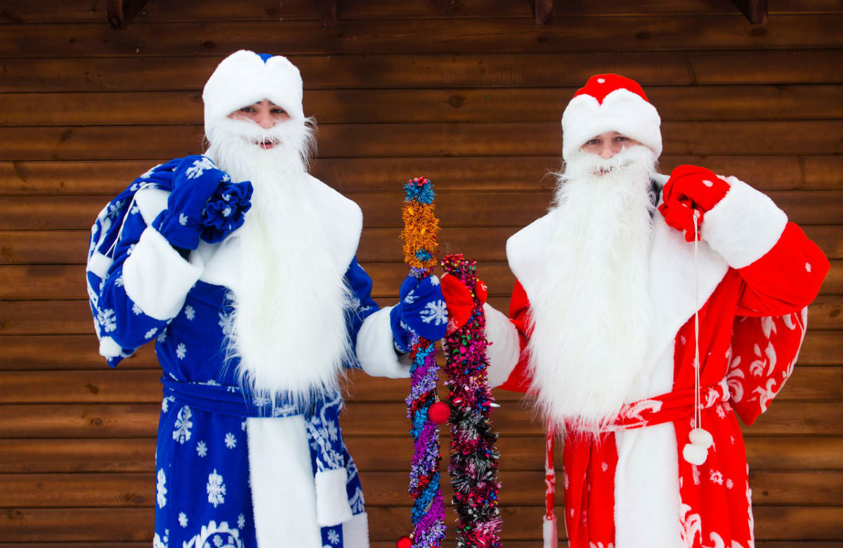 冬季限定 ウラジオストク ロシアのサンタクロース ジェド マロース クリスマスケーキデリバリー 極東ロシア ウラジオストクツアー サハリンツアー他 航空機チャーターならjatm 冬季限定 ウラジオストク ロシアのサンタクロース ジェド マロース クリスマスケーキデリバリー 極東ロシア ウラジオストクツアー サハリンツアー他 航空機チャーターならjatm