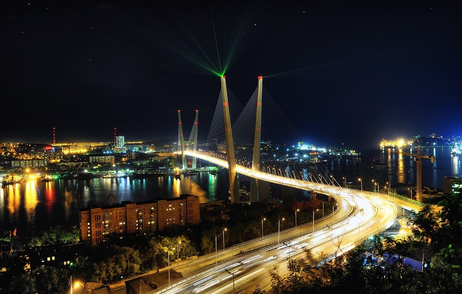 ウラジオストク 二ヶ所の夜景鑑賞とディナー 夜の町を散歩 旧ソ連 近郊諸国 中央アジア モンゴル コーカサス ロシア他 航空機チャーターならjatm